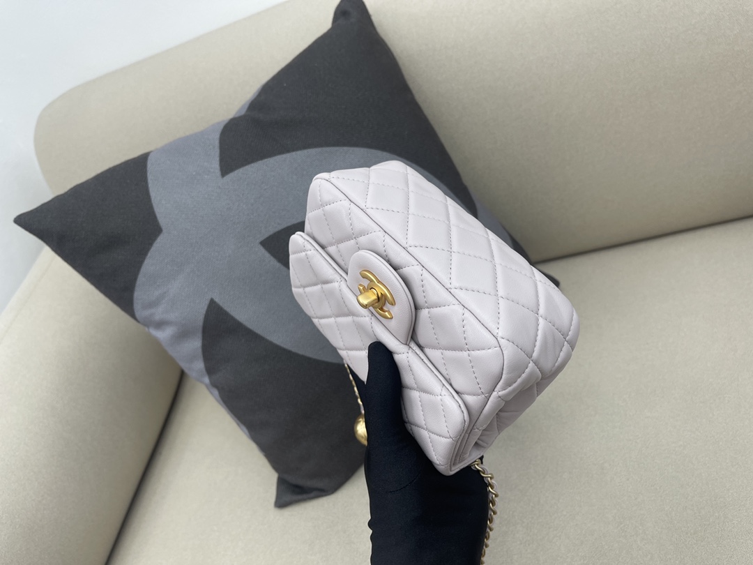 Mini Classic Flap Lambskin Bag AS1786 Light Purple/Gold